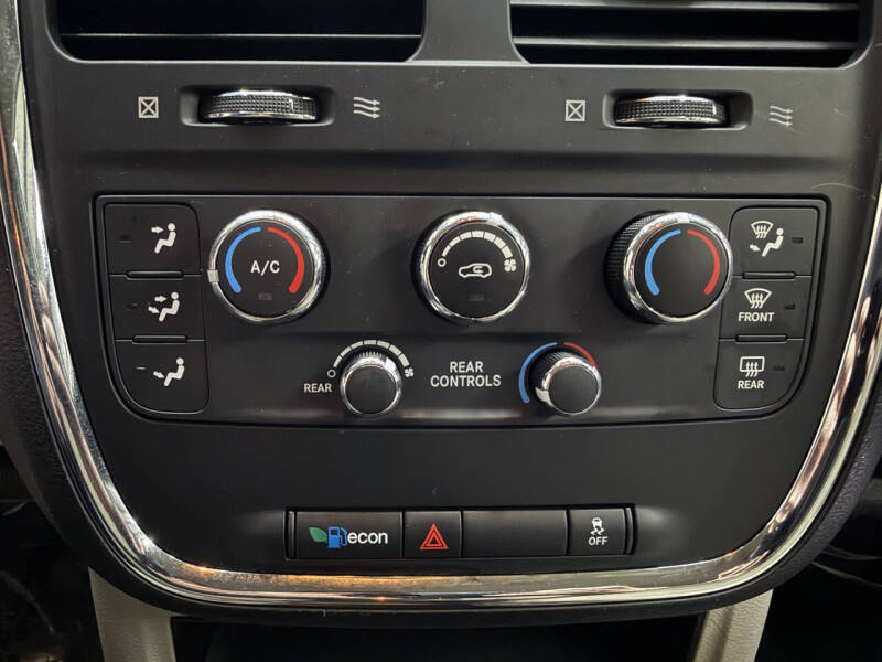 2015 Dodge Grand Caravan SE
