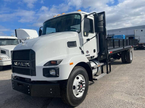 2022 Mack MD7