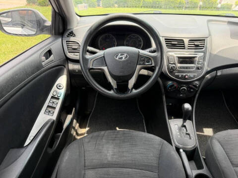 2015 Hyundai Accent GS