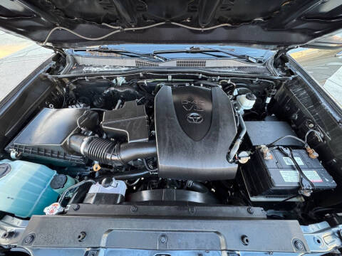 2022 Toyota Tacoma SR5 V6