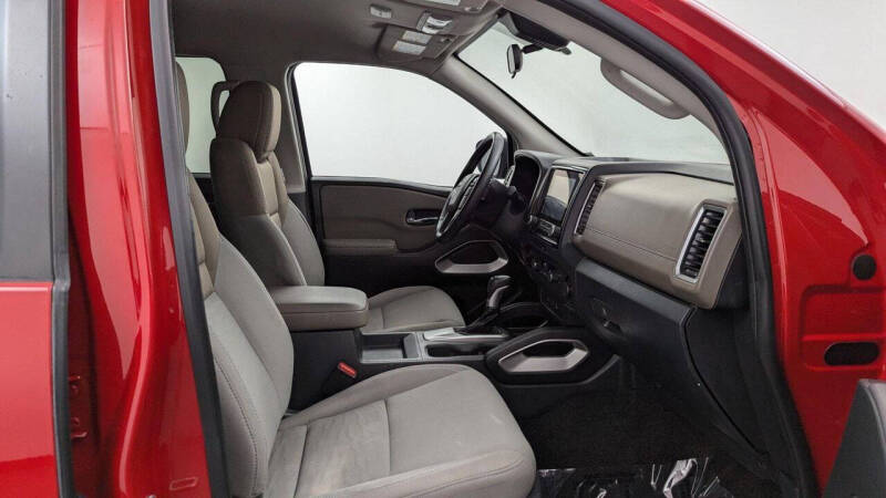 2022 Nissan Frontier SV