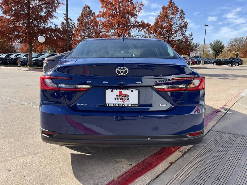 2025 Toyota Camry LE