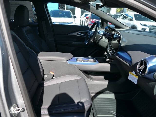 2026 Chevrolet Equinox EV LT 2