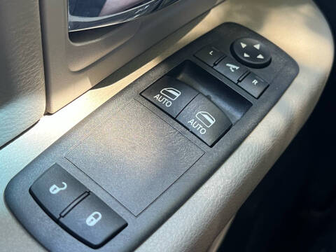 2011 RAM 1500 SLT