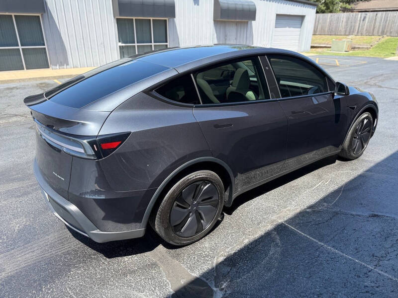 2026 Tesla Model Y Premium