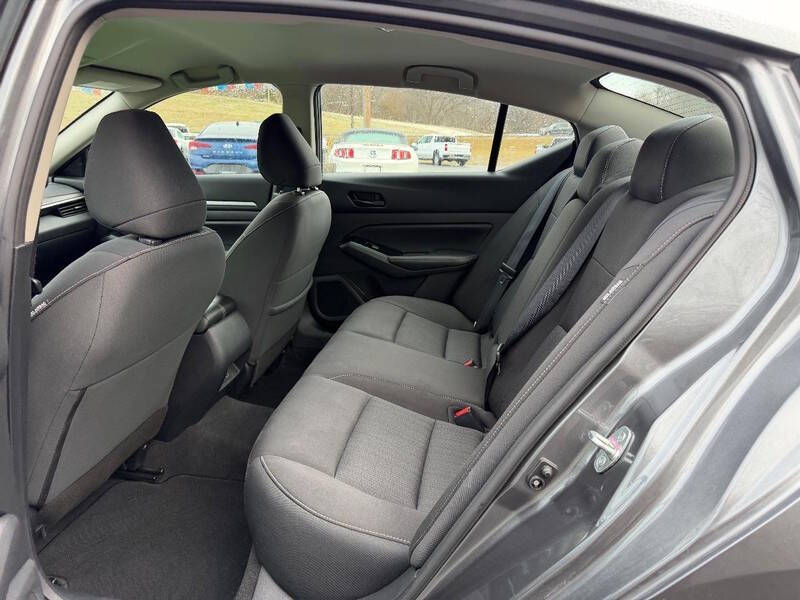 2023 Nissan Altima 2.5 SV