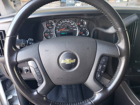 2022 Chevrolet Express 2500