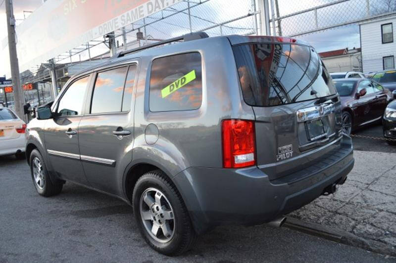 2010 Honda Pilot Touring w/Navi w/DVD