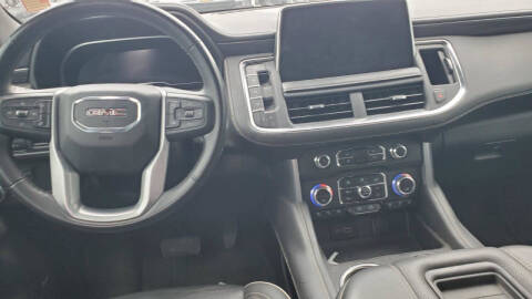 2023 GMC Yukon XL SLT