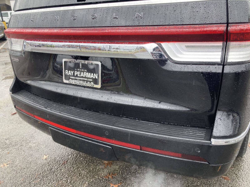 2022 Lincoln Navigator Black Label