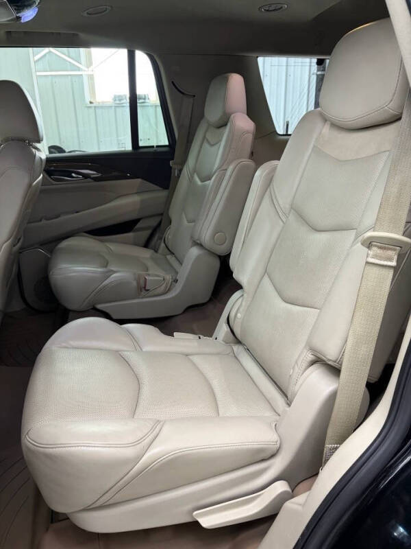 2019 Cadillac Escalade Luxury