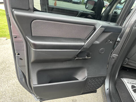 2013 Nissan Titan SV