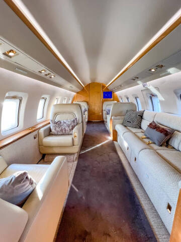 1983 Bombardier CHALLENGER