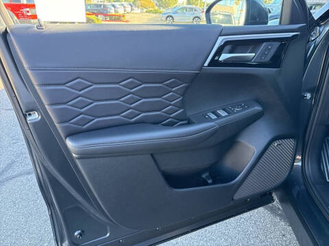 2025 Mitsubishi Outlander SEL