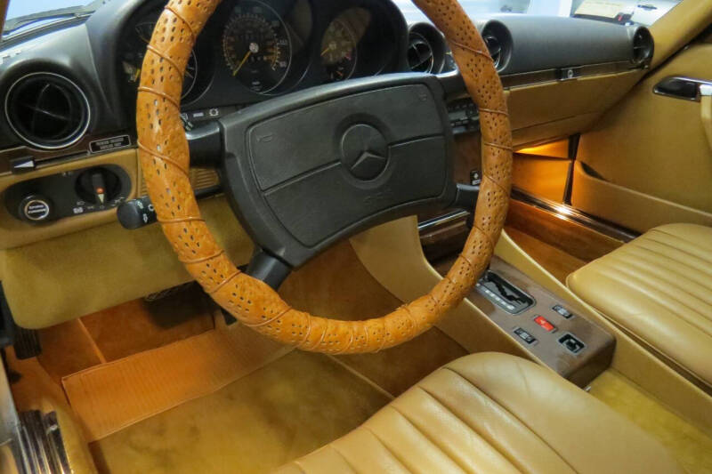 1988 Mercedes-Benz 560-Class 560 SL