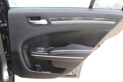 2019 Chrysler 300 Touring