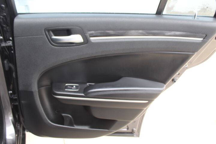 2019 Chrysler 300 Touring