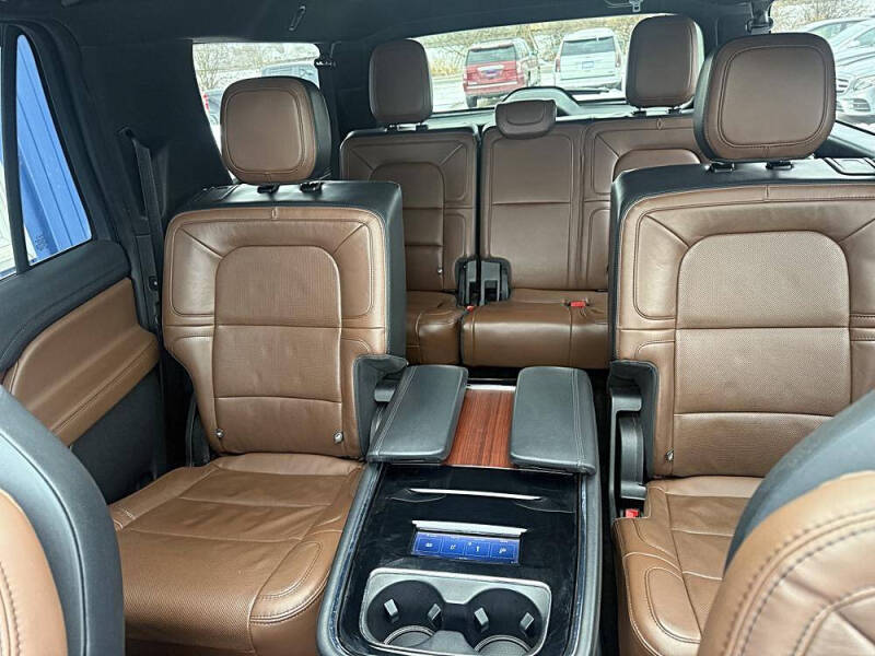 2022 Lincoln Navigator L Reserve