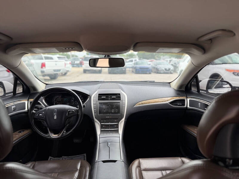 2016 Lincoln MKZ