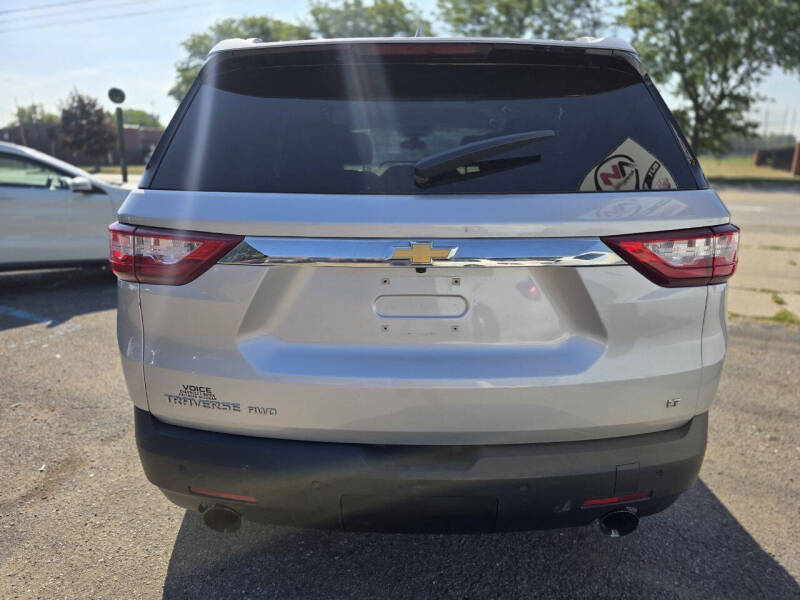 2018 Chevrolet Traverse LT Cloth