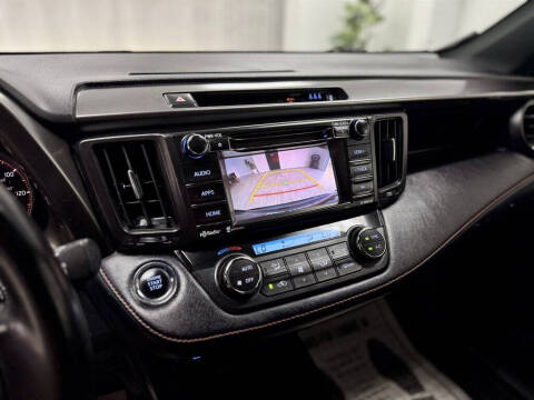 2017 Toyota RAV4 SE