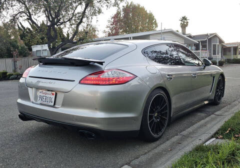 2013 Porsche Panamera GTS