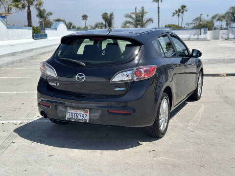 2013 Mazda MAZDA3 i Touring