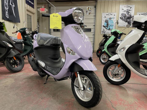 2024 Genuine Scooter Company Buddy 50 for sale at SIEGFRIEDS MOTORWERX LLC in Lebanon PA