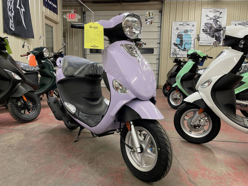 2024 Genuine Scooter Company Buddy 50 for sale at SIEGFRIEDS MOTORWERX LLC in Lebanon PA