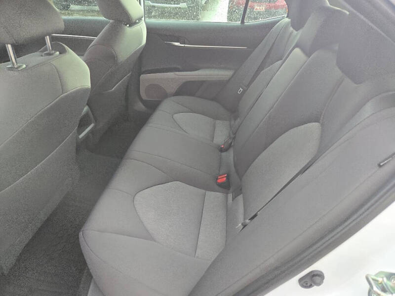 2020 Toyota Camry LE