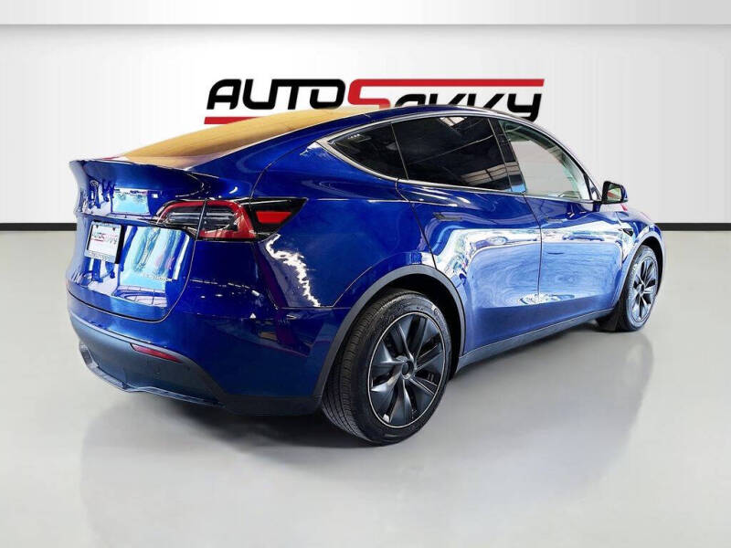 2024 Tesla Model Y Long Range