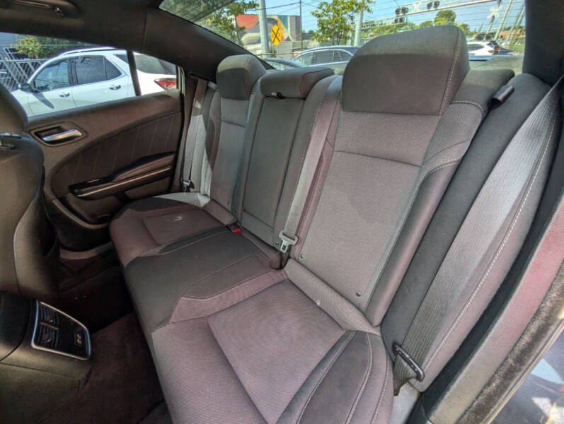 2019 Dodge Charger SXT