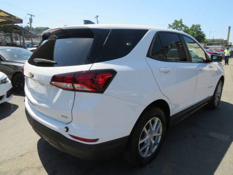 2022 Chevrolet Equinox LS
