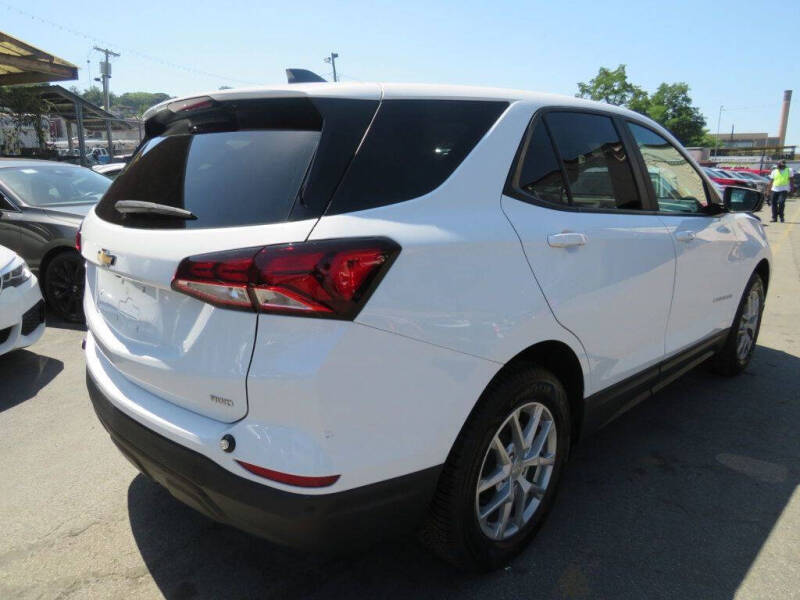 2022 Chevrolet Equinox LS