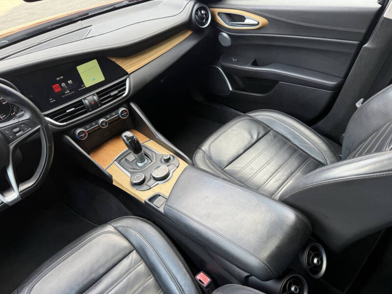 2017 Alfa Romeo Giulia Ti