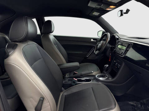 2015 Volkswagen Beetle 1.8T Classic PZEV