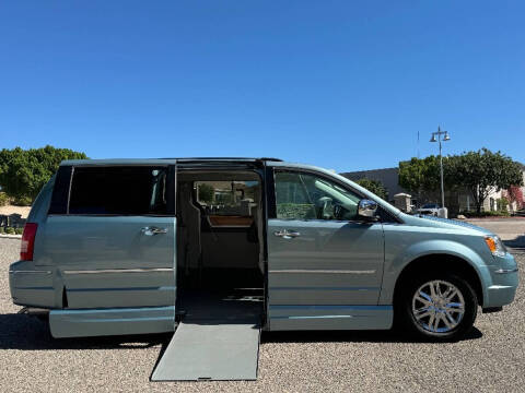 2010 Chrysler Town and Country Limited