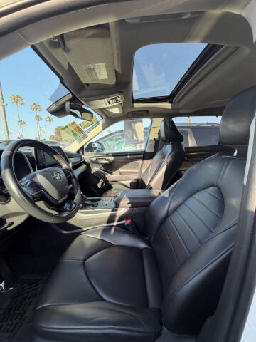 2021 Toyota Highlander XLE