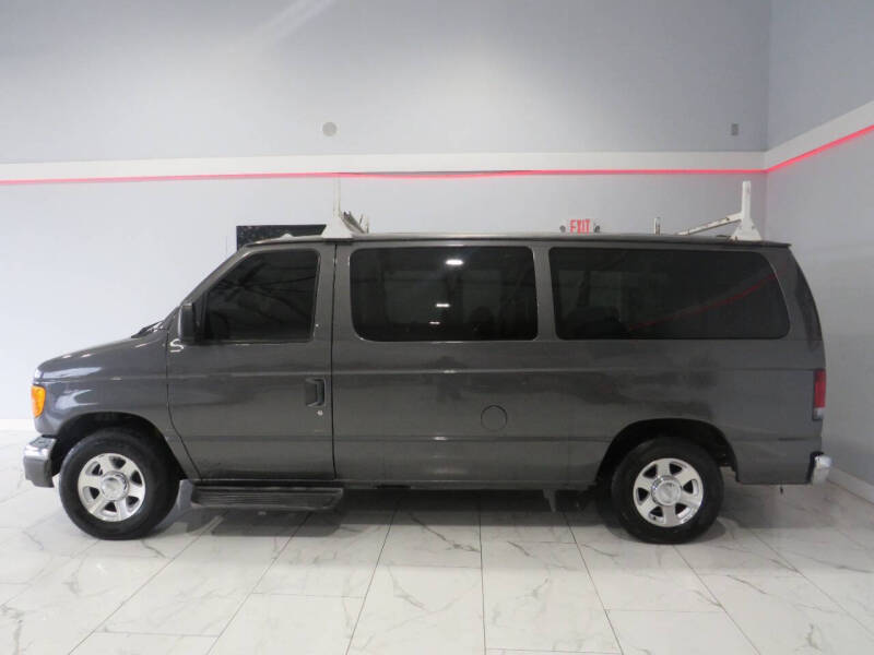 2005 Ford E-Series E-150 XL