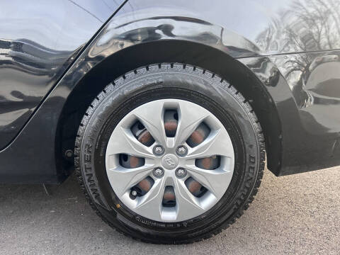 2017 Hyundai Accent SE