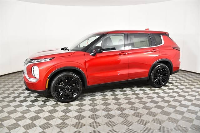 2026 Mitsubishi Outlander LE