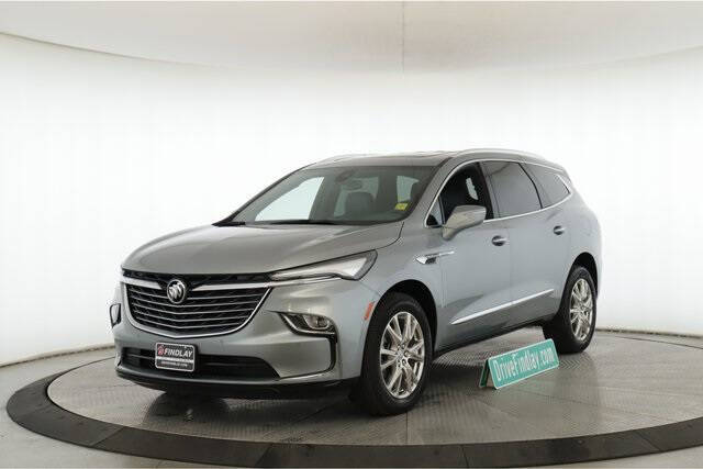 2024 Buick Enclave Essence