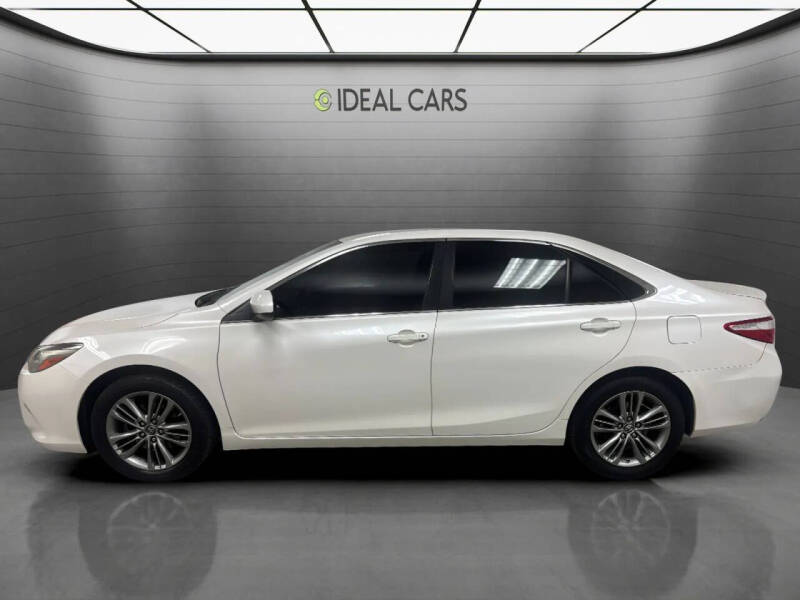 2015 Toyota Camry SE