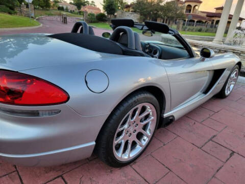 2003 Dodge Viper SRT-10