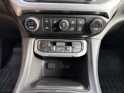 2022 GMC Acadia SLE