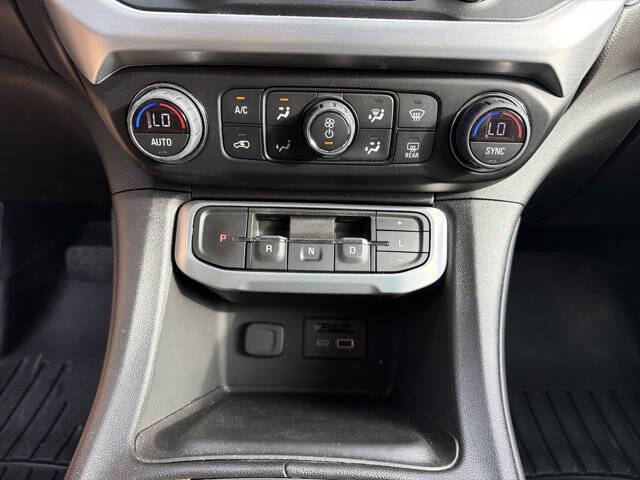2022 GMC Acadia SLE