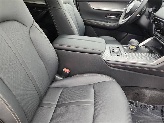 2025 Mazda CX-70 Plug-in Hybrid Premium