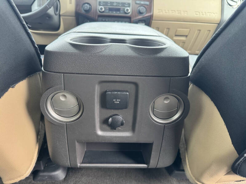 2012 Ford F-250 Super Duty Lariat