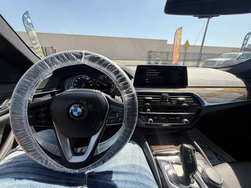 2018 BMW 5 Series 530i