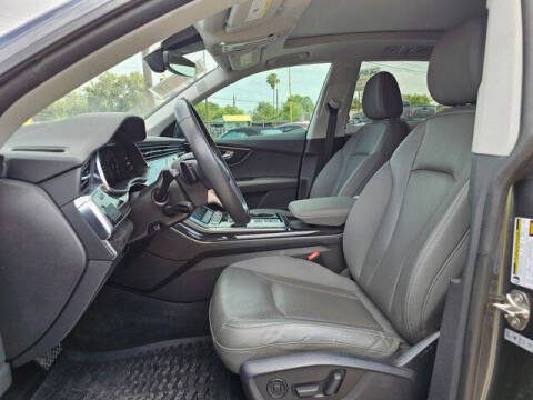 2022 Audi Q8 quattro Premium Plus 55 TFSI